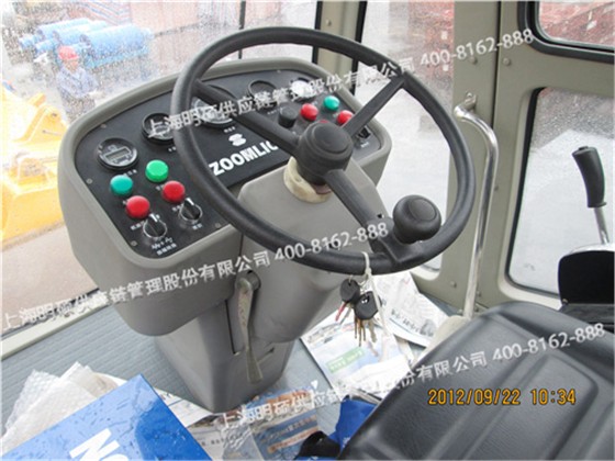 壓路機(jī)裝箱方案
