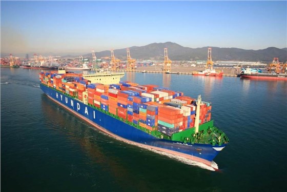 現(xiàn)代商船欲建立亞歐北冰洋航線(xiàn)
