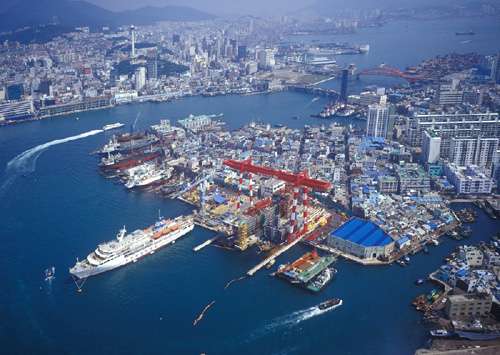 運(yùn)力過剩 上市船東退出散貨船市場(chǎng)