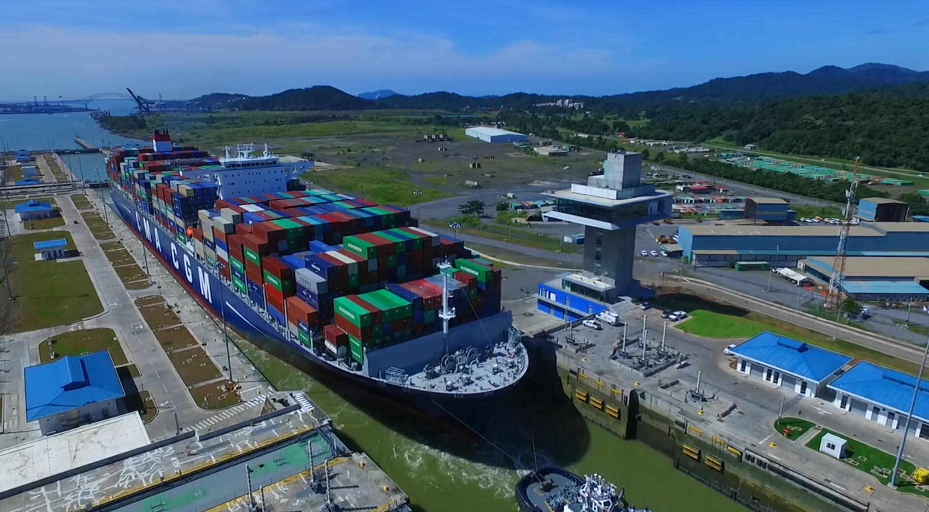 CMA CGM Theodore Roosevelt成為通過巴拿馬運(yùn)河最大的集裝箱船